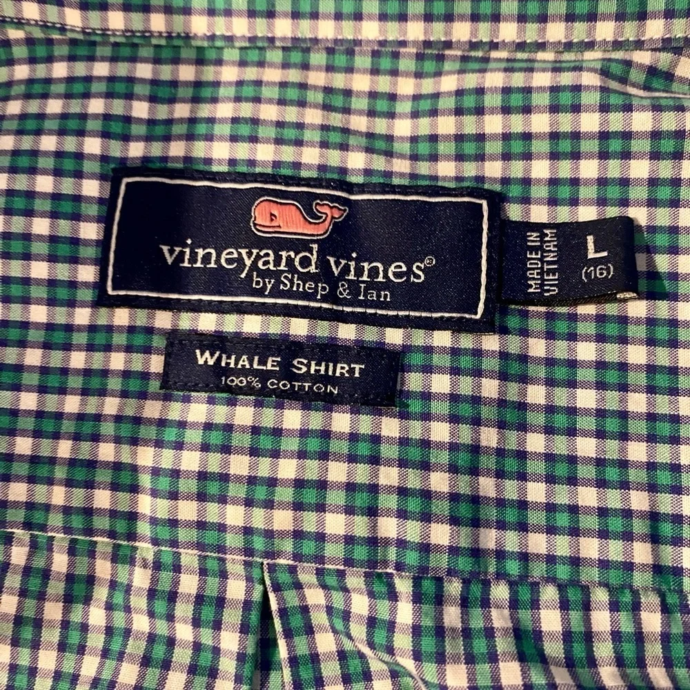 Vineyard Vines Boys Button down whale Dress Shirt nwot worn once green purple​​
